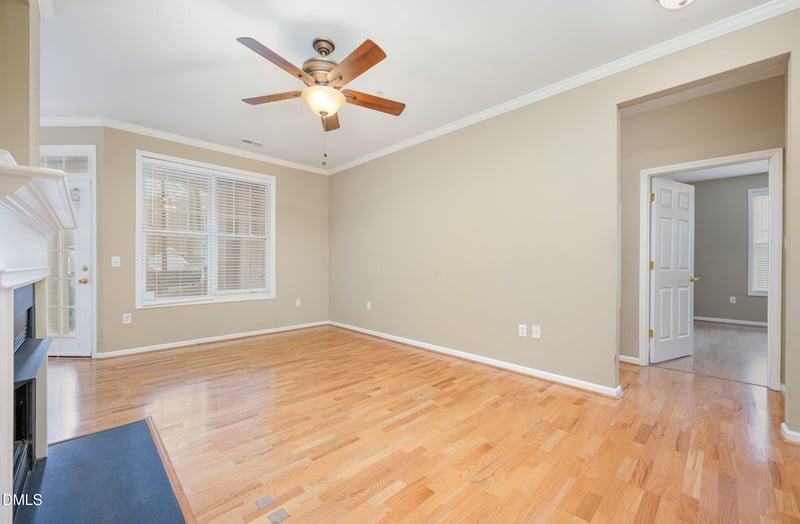 8041 Allyns Landing Way #101, Raleigh, NC 27615
