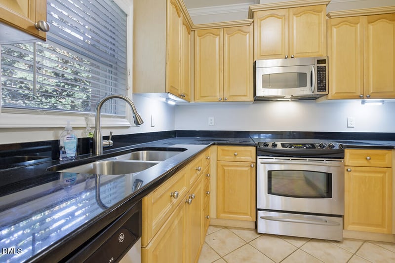 8041 Allyns Landing Way #203, Raleigh, NC 27615