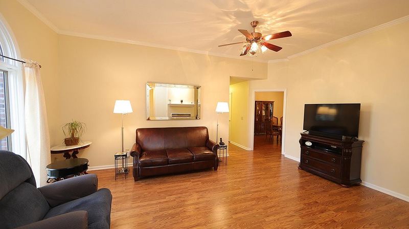 8041 Royal Dr, Sanford, NC 27332