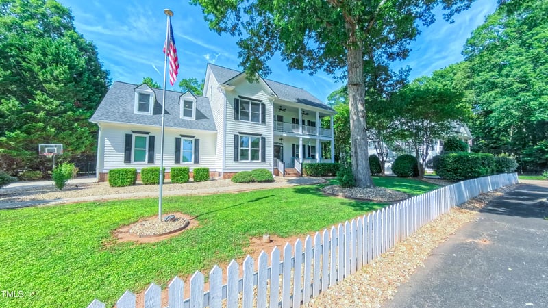 8042 Hogan Dr, Wake Forest, NC 27587