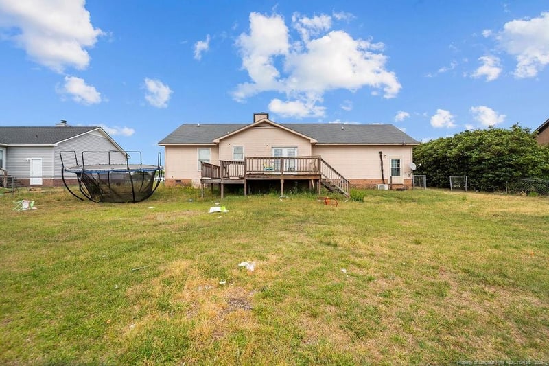 8045 Kalmia Ln, Hope Mills, NC 28348