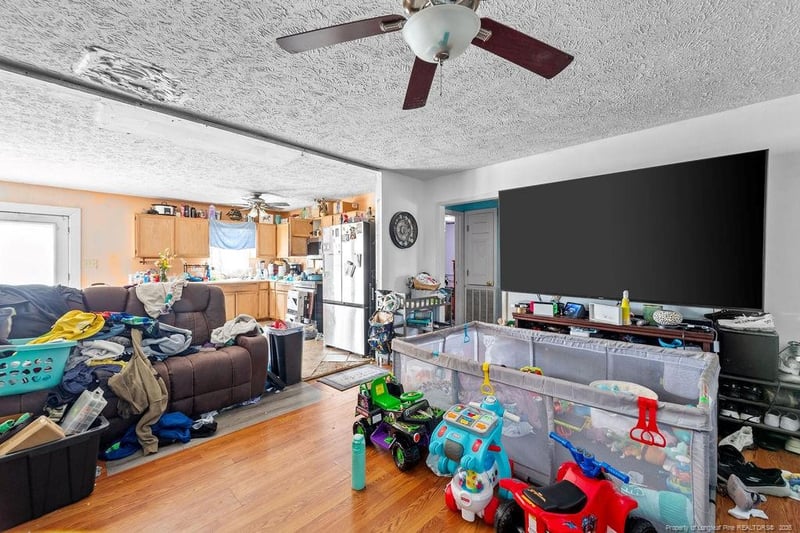 8045 Kalmia Ln, Hope Mills, NC 28348
