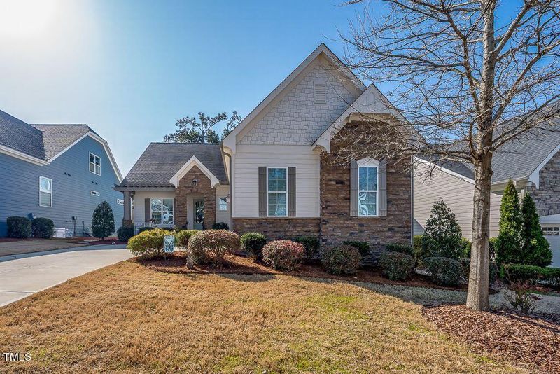 8048 Brandyapple Dr, Raleigh, NC 27615