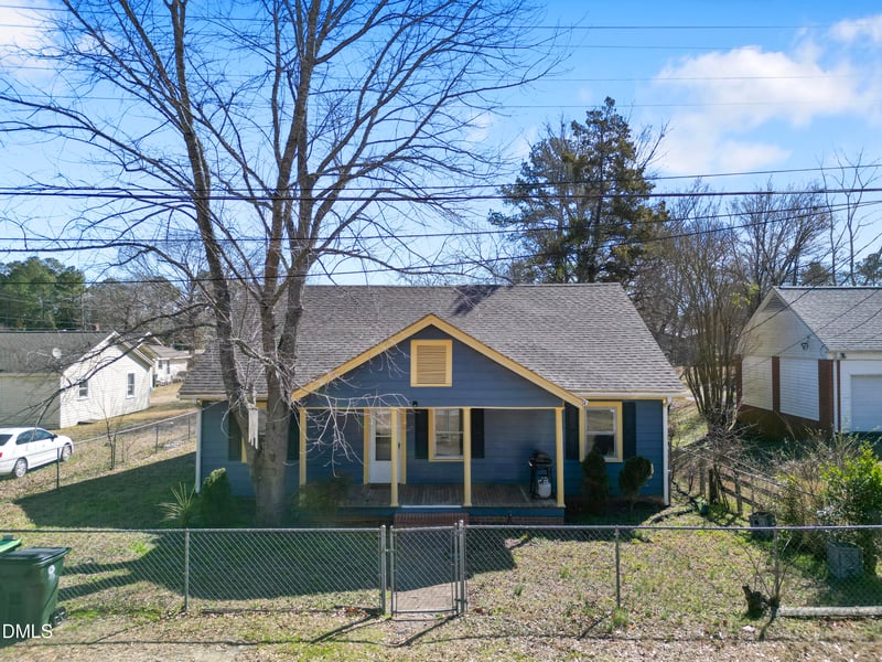 805 11th St, Lillington, NC 27546