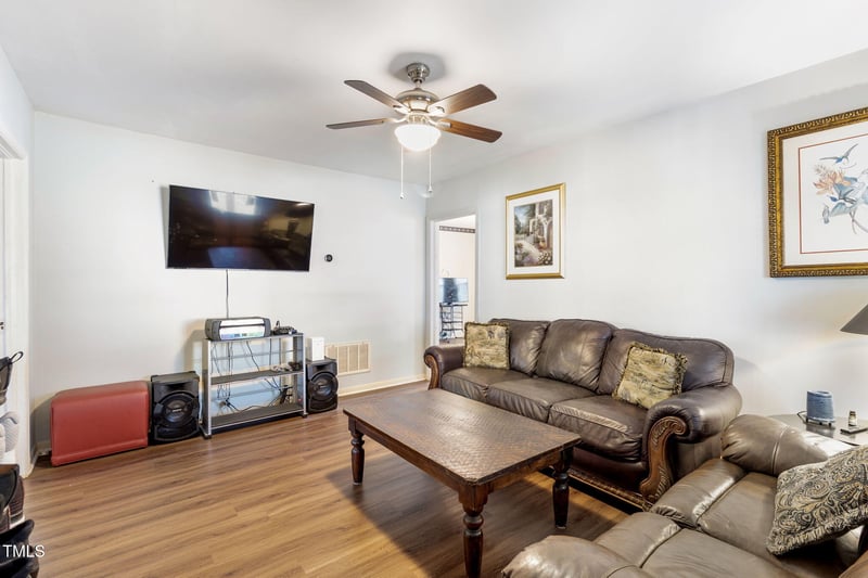 805 S 11th St, Lillington, NC 27546