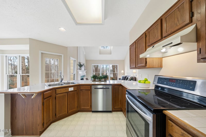 805 Beddingfield Dr, Knightdale, NC 27545