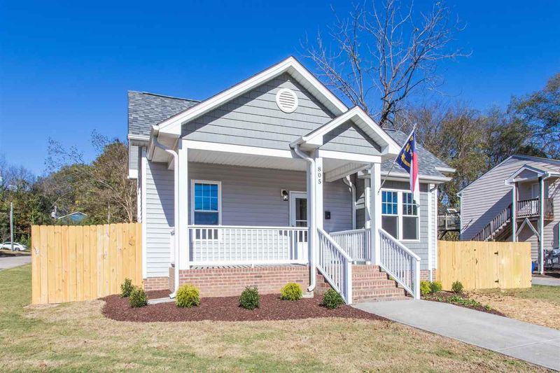 805 Bragg St, Raleigh, NC 27610