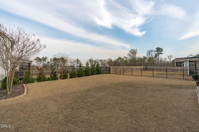 805 Buckner Ct, Fuquay Varina, NC 27526