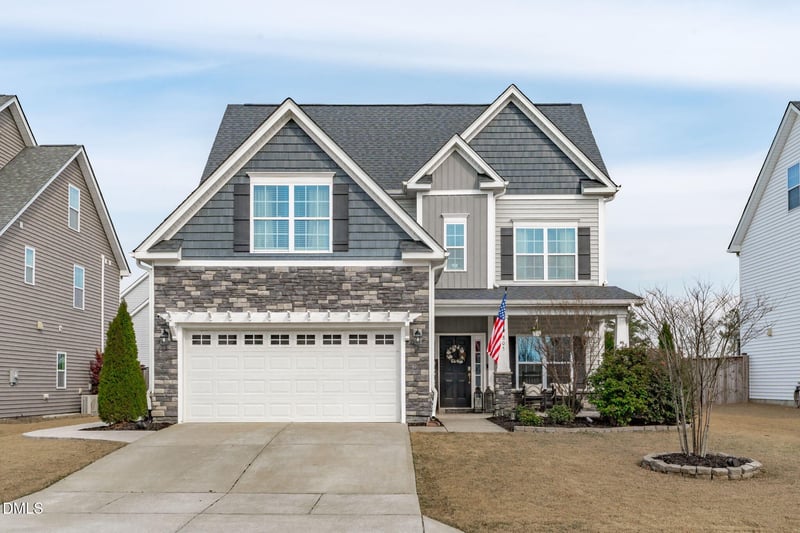 805 Buckner Ct, Fuquay Varina, NC 27526