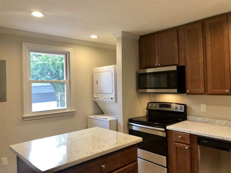 805 Campanella Ln, Raleigh, NC 27610