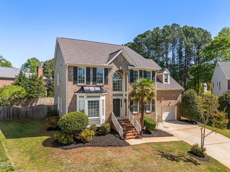 805 Cricketfield Ln, Cary, NC 27518