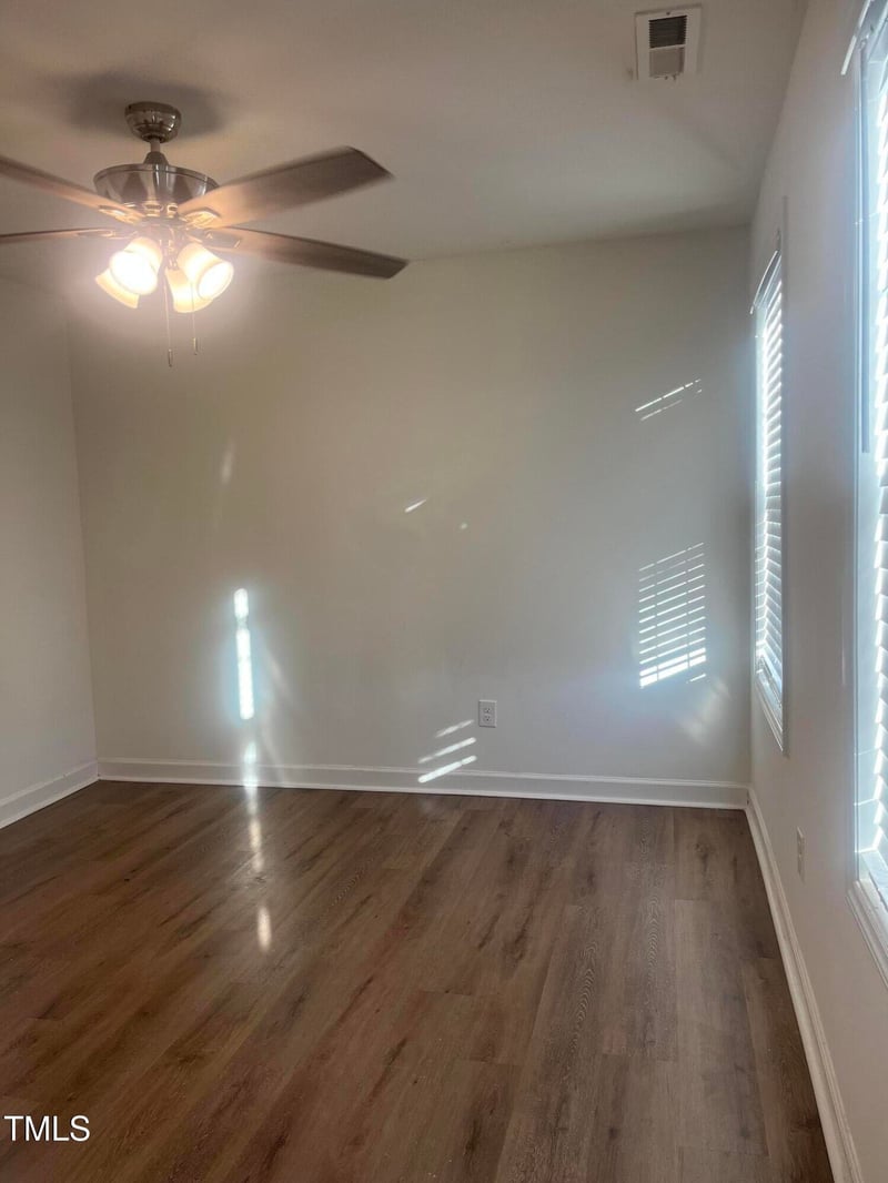 805 Da Vinci St, Durham, NC 27704