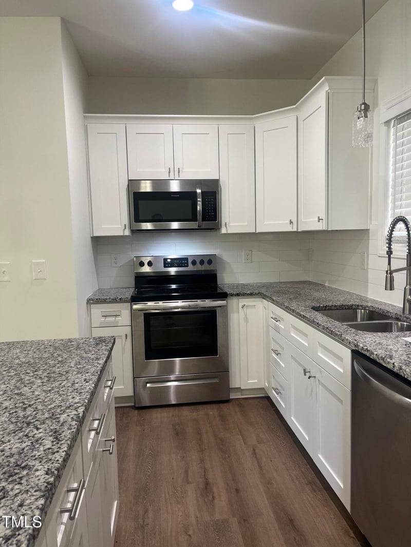 805 Da Vinci St, Durham, NC 27704