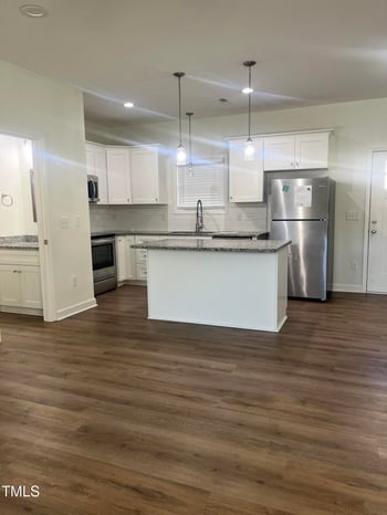 805 Da Vinci St, Durham, NC 27704