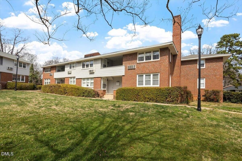 805 Daniels St #B, Raleigh, NC 27605