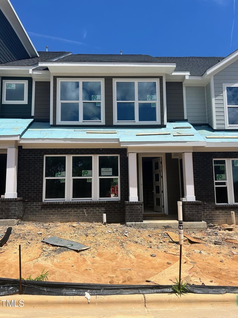 805 Fireship Rd, Fuquay Varina, NC 27526