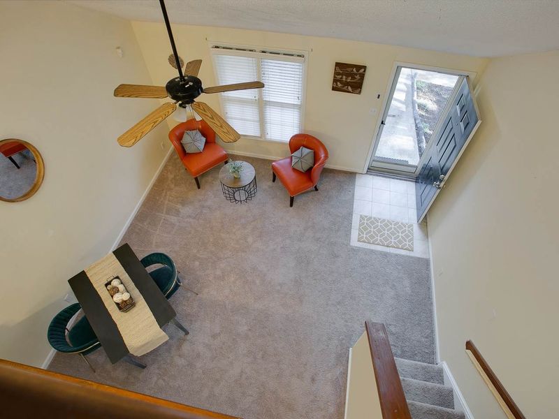 805 Gatehouse Ln, Durham, NC 27707