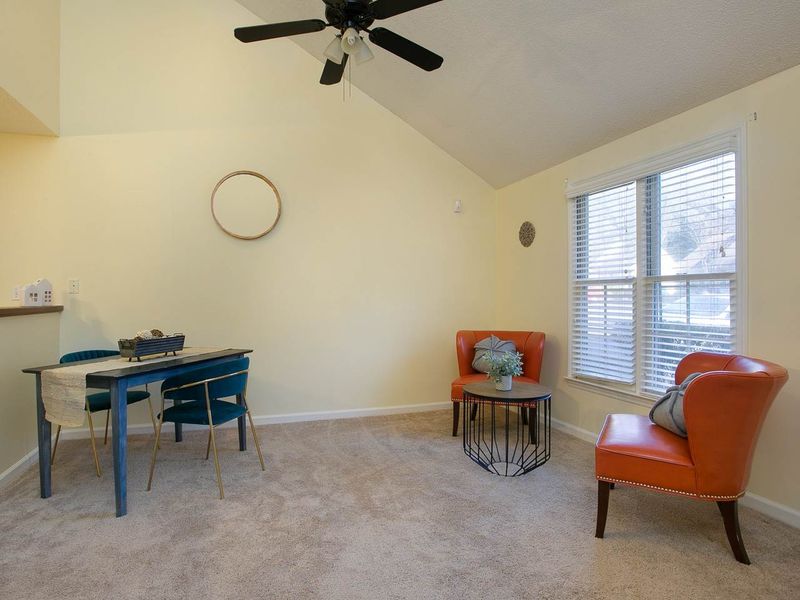 805 Gatehouse Ln, Durham, NC 27707