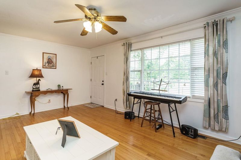 805 Green Pace Rd, Zebulon, NC 27597