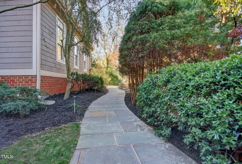 805 Greenwood Rd, Chapel Hill, NC 27514