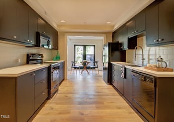 805 Greenwood Rd, Chapel Hill, NC 27514