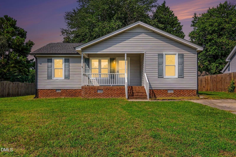 805 Hepplewhite Ct, Fuquay Varina, NC 27526