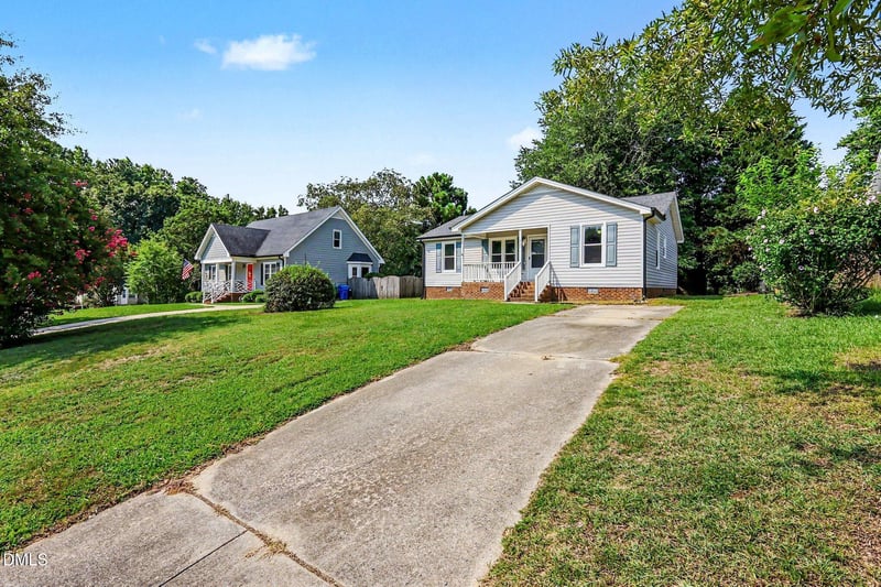 805 Hepplewhite Ct, Fuquay Varina, NC 27526