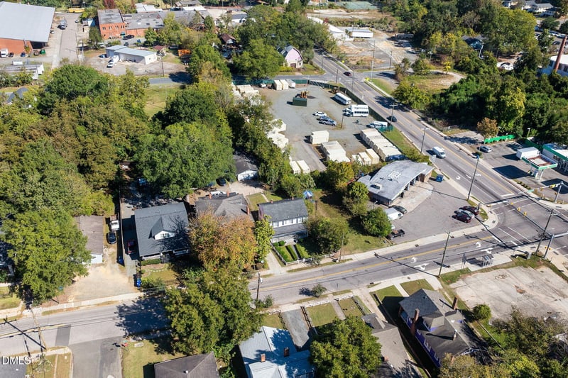 805 Holloway St, Durham, NC 27701