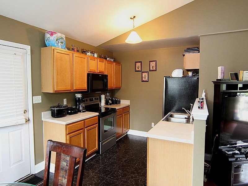 805 Hounds Chase Dr, Durham, NC 27703