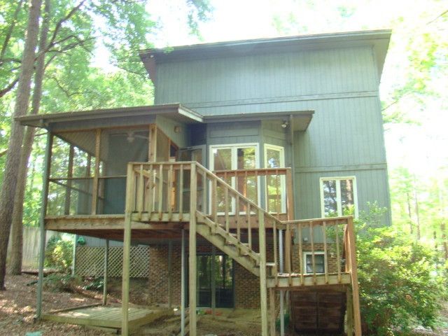 805 Ivanhoe Dr, Raleigh, NC 27615