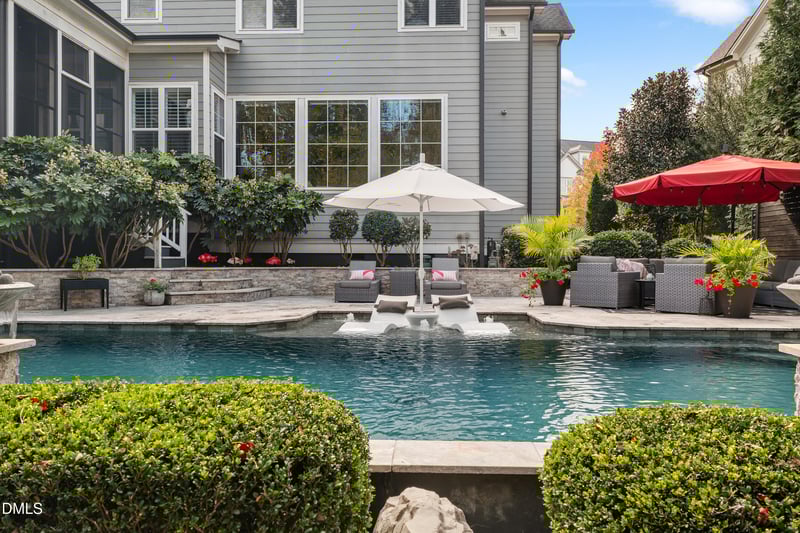 805 Morning Oaks Dr, Holly Springs, NC 27540