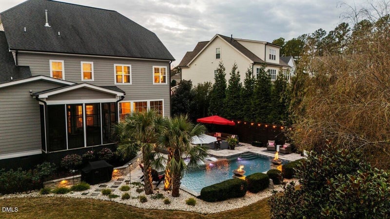 805 Morning Oaks Dr, Holly Springs, NC 27540