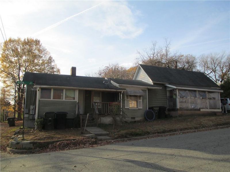 805 Old Alamance Rd, Burlington, NC 27215