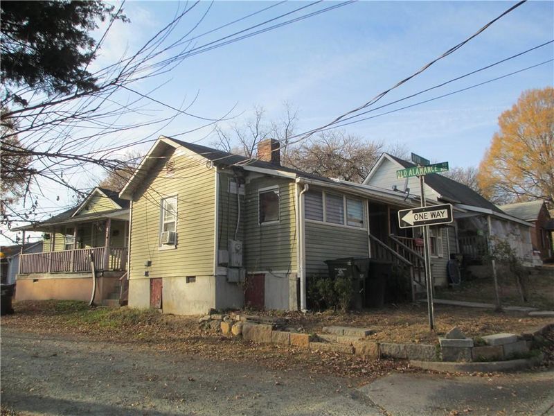 805 Old Alamance Rd, Burlington, NC 27215