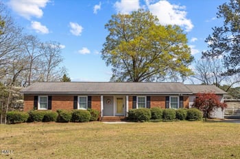 805 Parrish St, Lillington, NC 27546