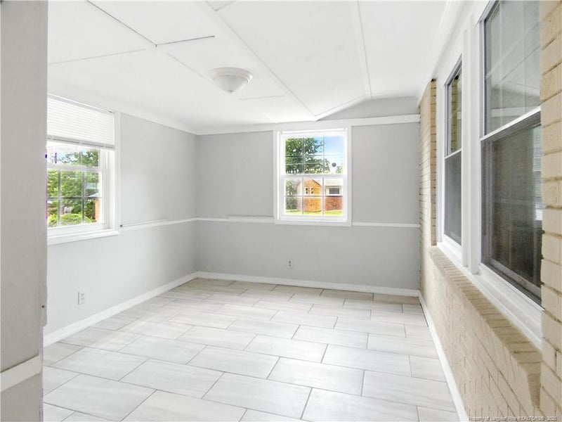 805 Perley St, Fayetteville, NC 28305