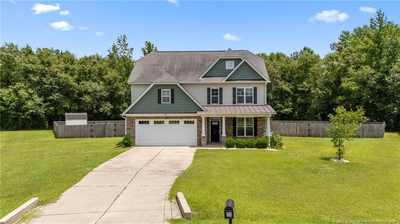 805 Pittsford Pl, Hope Mills, NC 28348