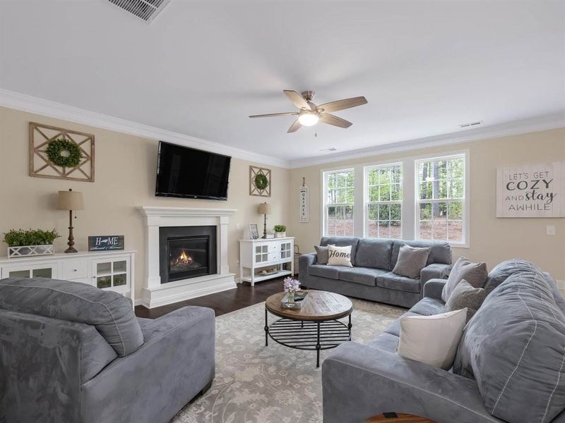 805 Prince Dr, Holly Springs, NC 27540