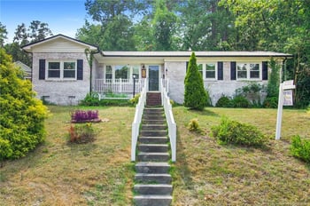 805 Shadowlawn Dr, Fayetteville, NC 28303
