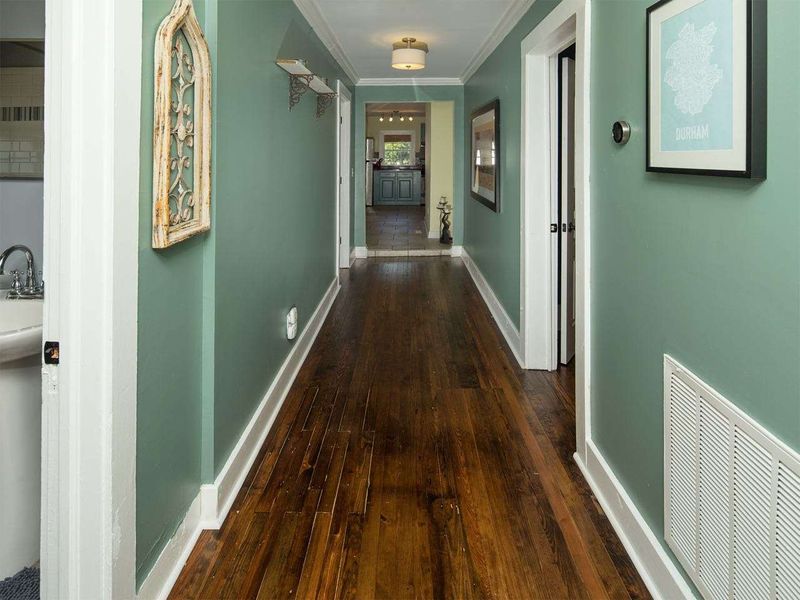 805 Spruce St, Durham, NC 27703