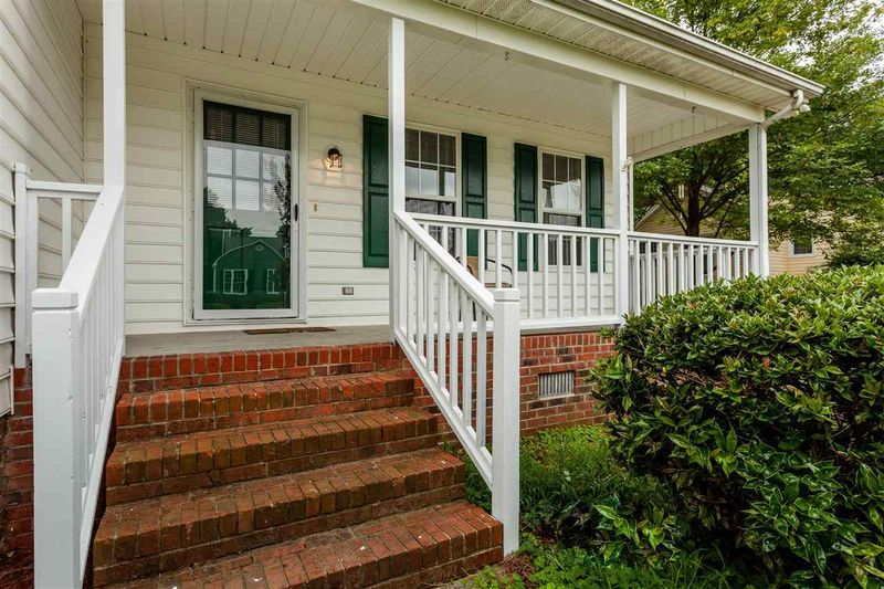 805 Sunset Dr, Fuquay Varina, NC 27526
