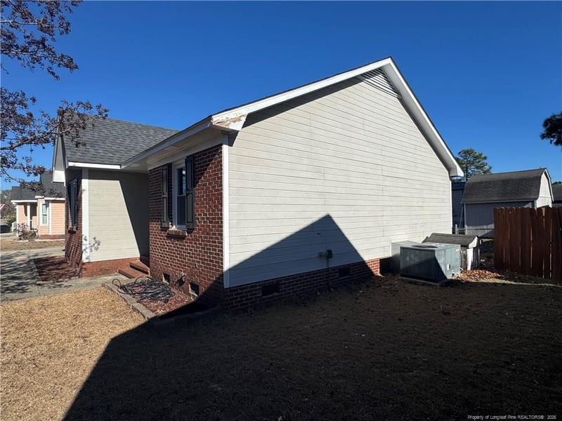 805 Windingwood Pl, Hope Mills, NC 28348