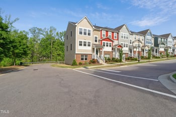 805 Winter Meadow Dr, Wake Forest, NC 27587