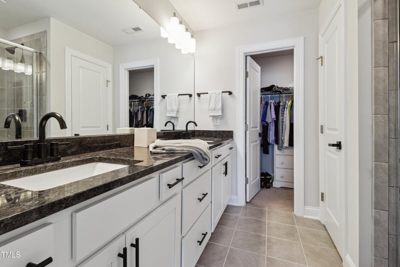 805 Winter Meadow Dr, Wake Forest, NC 27587