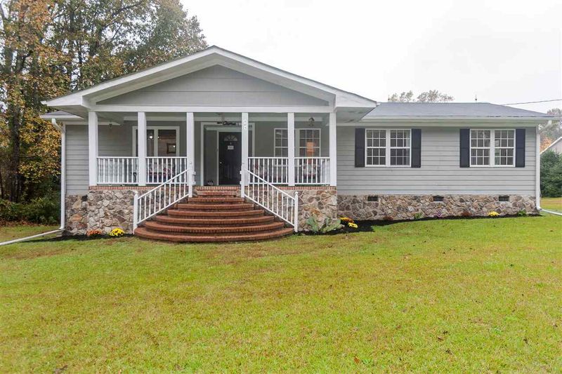 805 Worth Hinton Rd, Zebulon, NC 27597