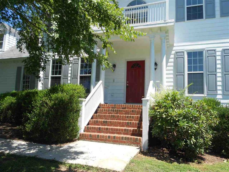 8052 Hogan Dr, Wake Forest, NC 27587