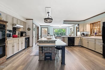 806 1st St, Smithfield, NC 27577