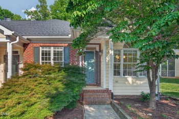 806 Carved Oak Dr, Durham, NC 27707