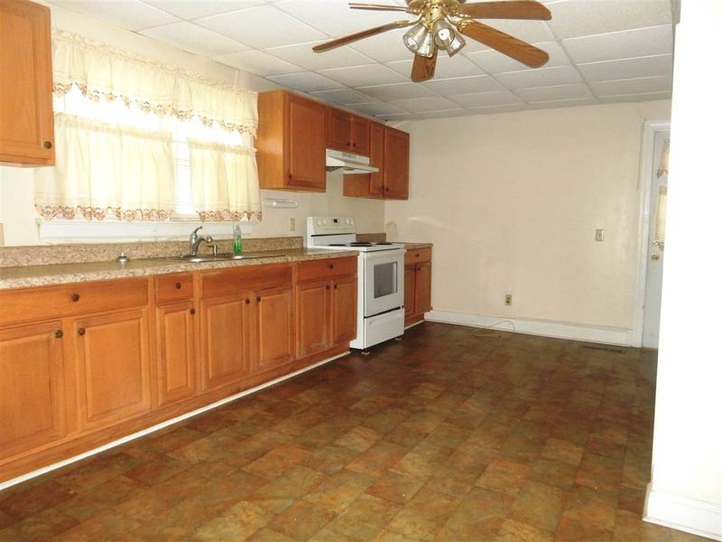 806 Cook Rd, Durham, NC 27713