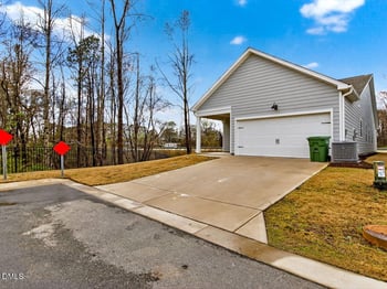 806 Dorset Stream Dr, Fuquay Varina, NC 27526